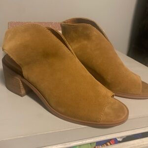 Lucky brand shoe 7.5